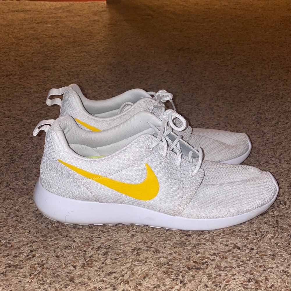 Customized Men’s Roshe